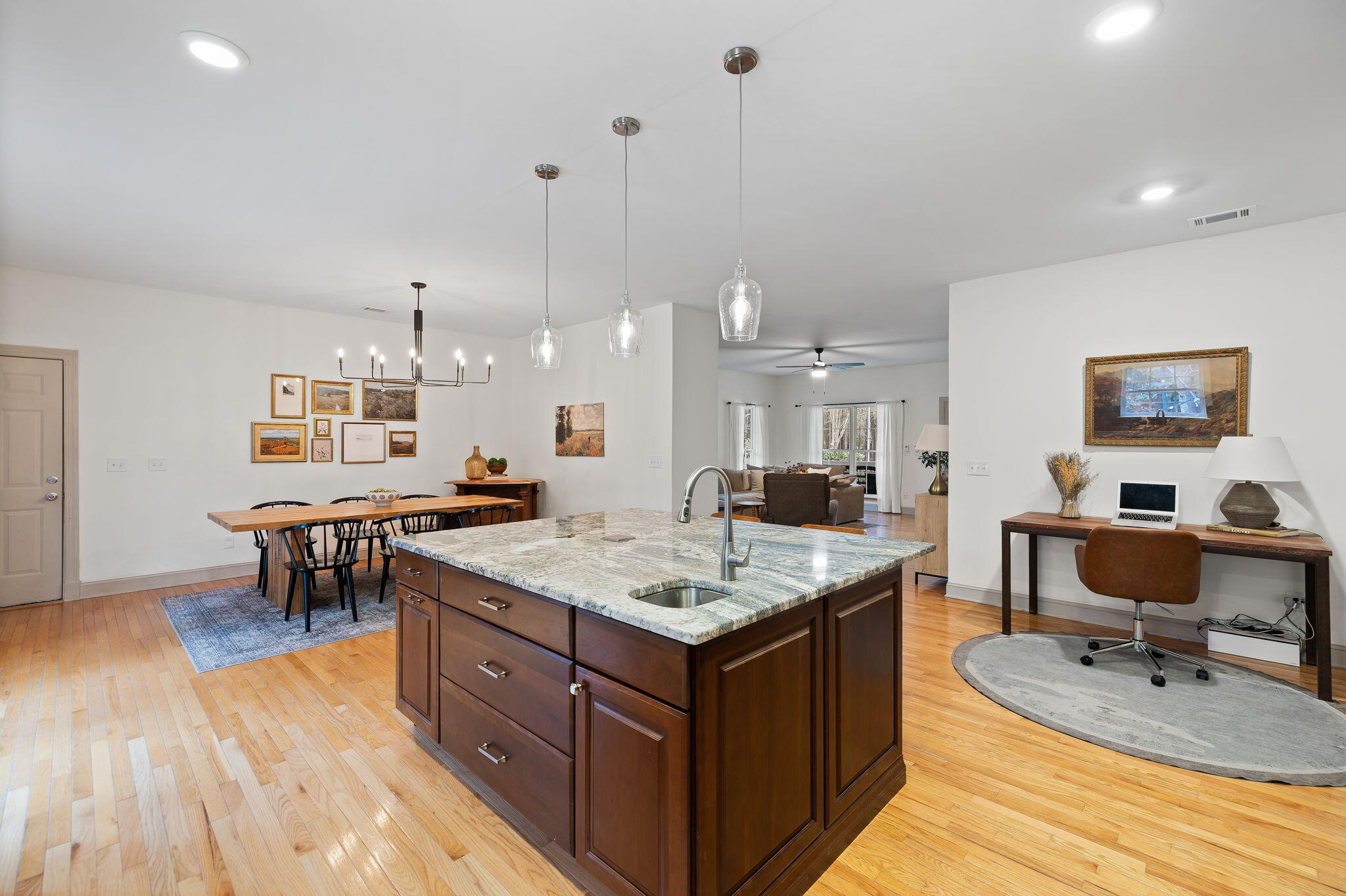 204 Ferry Point Drive Charleston, SC 29492 - Photo 7 of 23 Kitchen