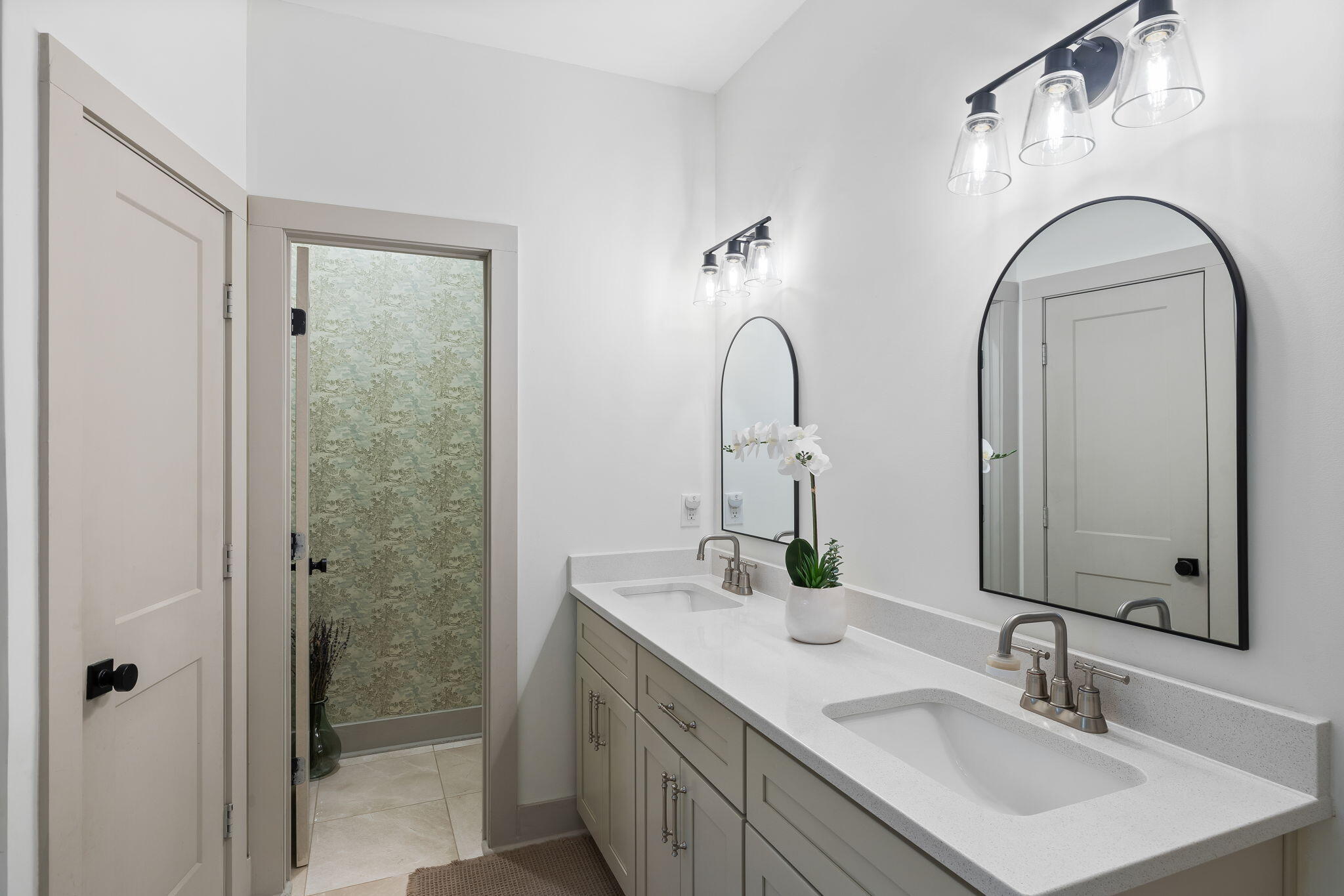 204 Ferry Point Drive Charleston, SC 29492 - Photo 9 of 23 Primary Bath