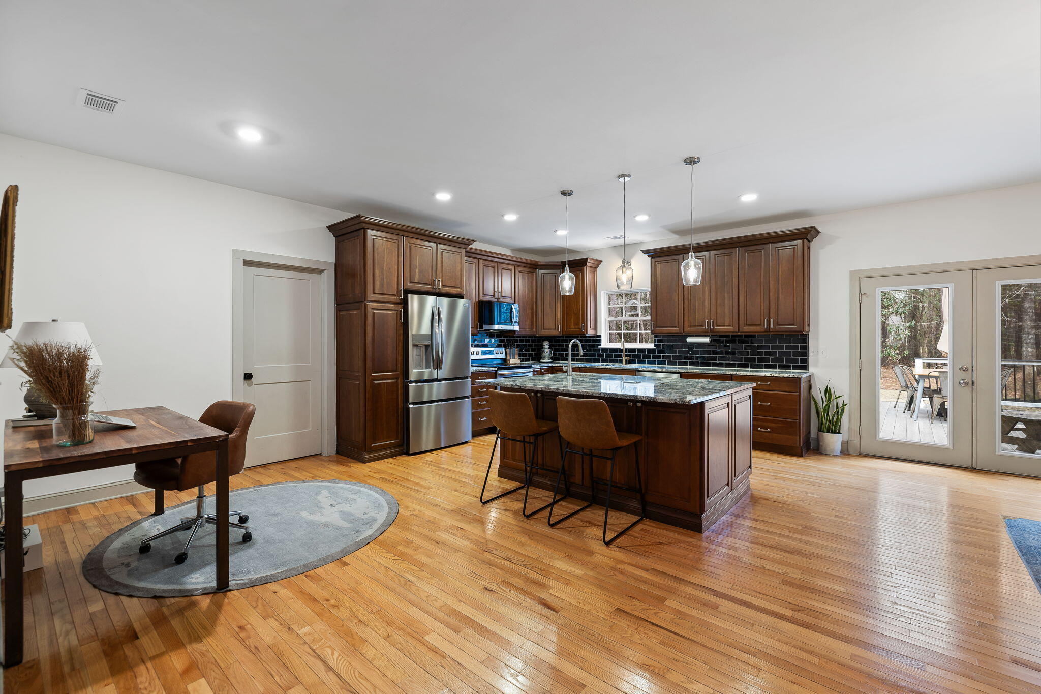 204 Ferry Point Drive Charleston, SC 29492 - Photo 9 of 36 Kitchen
