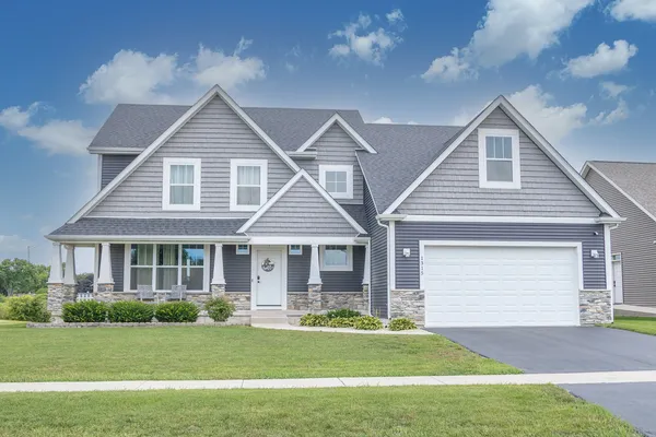 $549,990 | 228 Zagreb Avenue, Sycamore, IL 60178