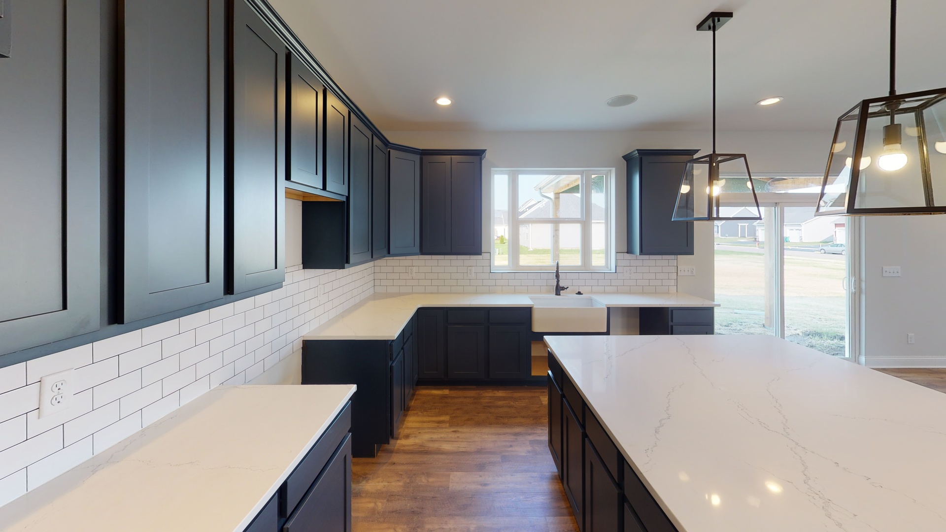 228 Zagreb Avenue Sycamore, IL 60178 - Photo 2 of 32