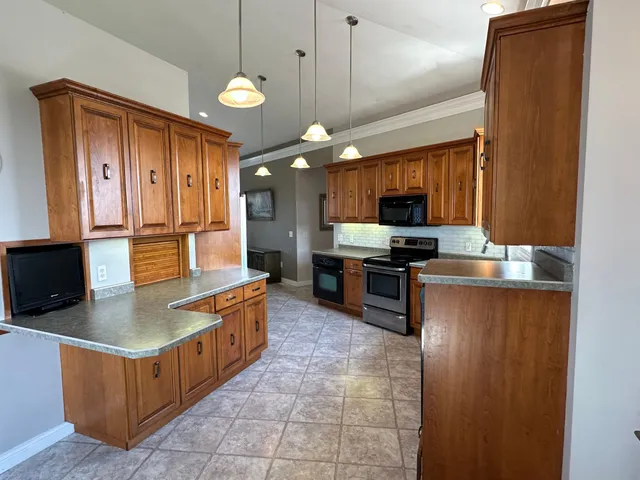 $795,000 | 10599 Highway 56, Le Roy, MN 55951