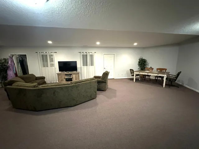 $795,000 | 10599 Highway 56, Le Roy, MN 55951