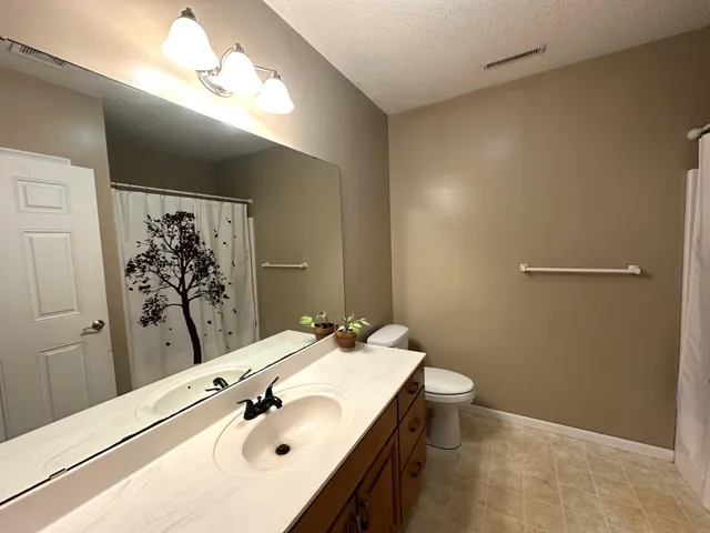 $795,000 | 10599 Highway 56, Le Roy, MN 55951