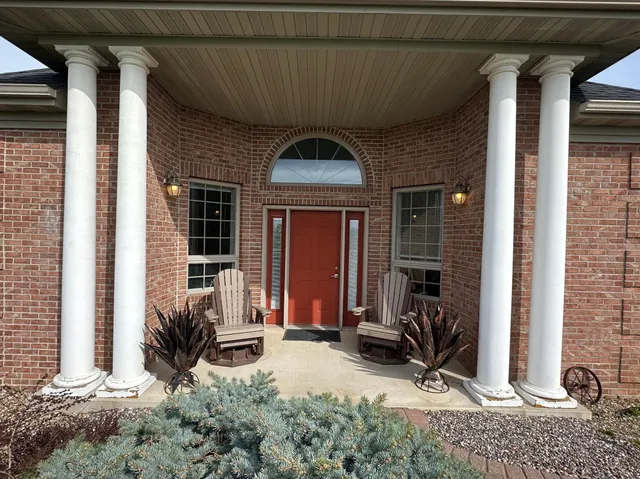 $795,000 | 10599 Highway 56, Le Roy, MN 55951