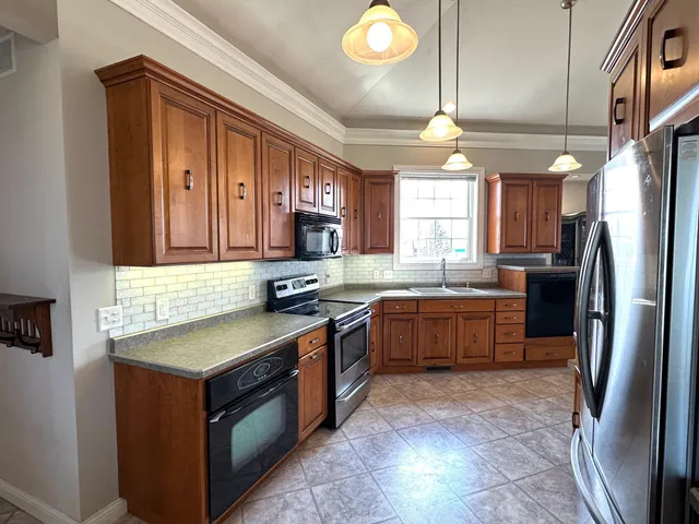 $795,000 | 10599 Highway 56, Le Roy, MN 55951