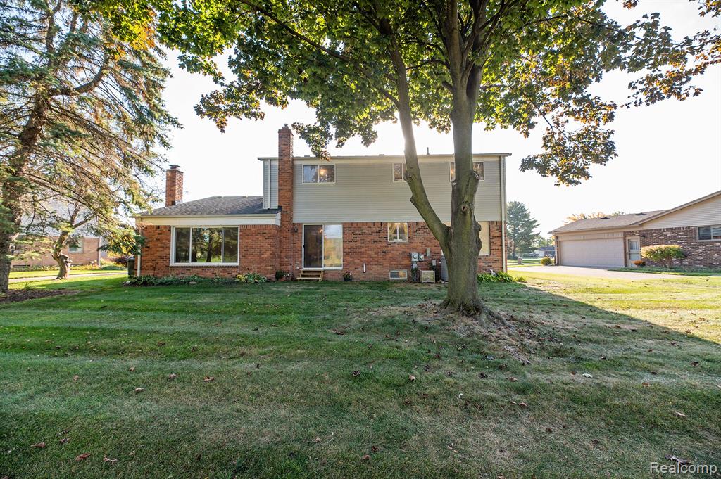 645 Lockmoore Court Rochester Hills, MI 48307 - Photo 47 of 56