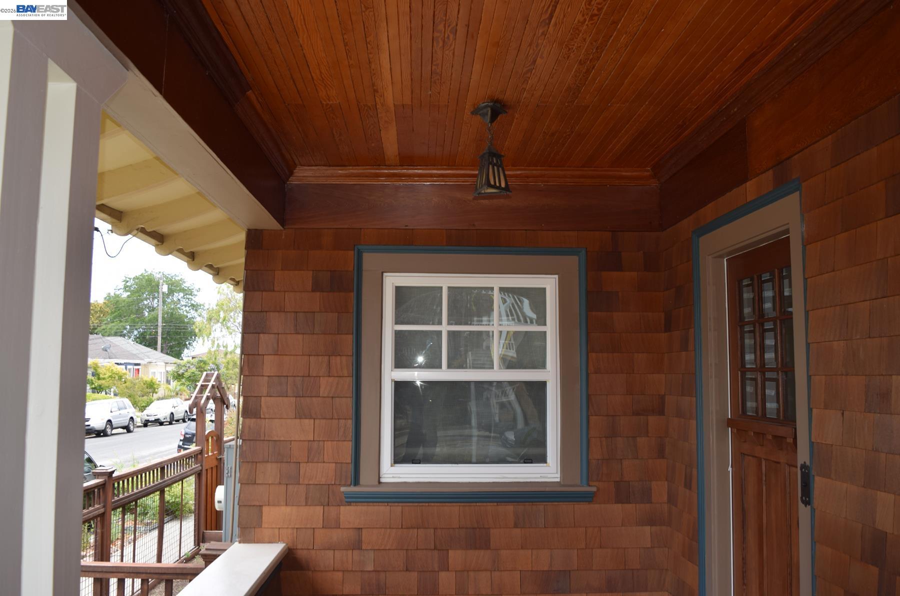 2860 Jackson Street Alameda, CA 94501 - Photo 6 of 54