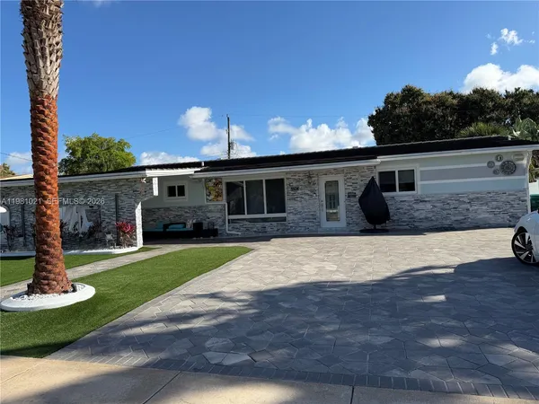 $3,799 | 2250 Northwest 22nd Court, Miami Gardens, FL 33056