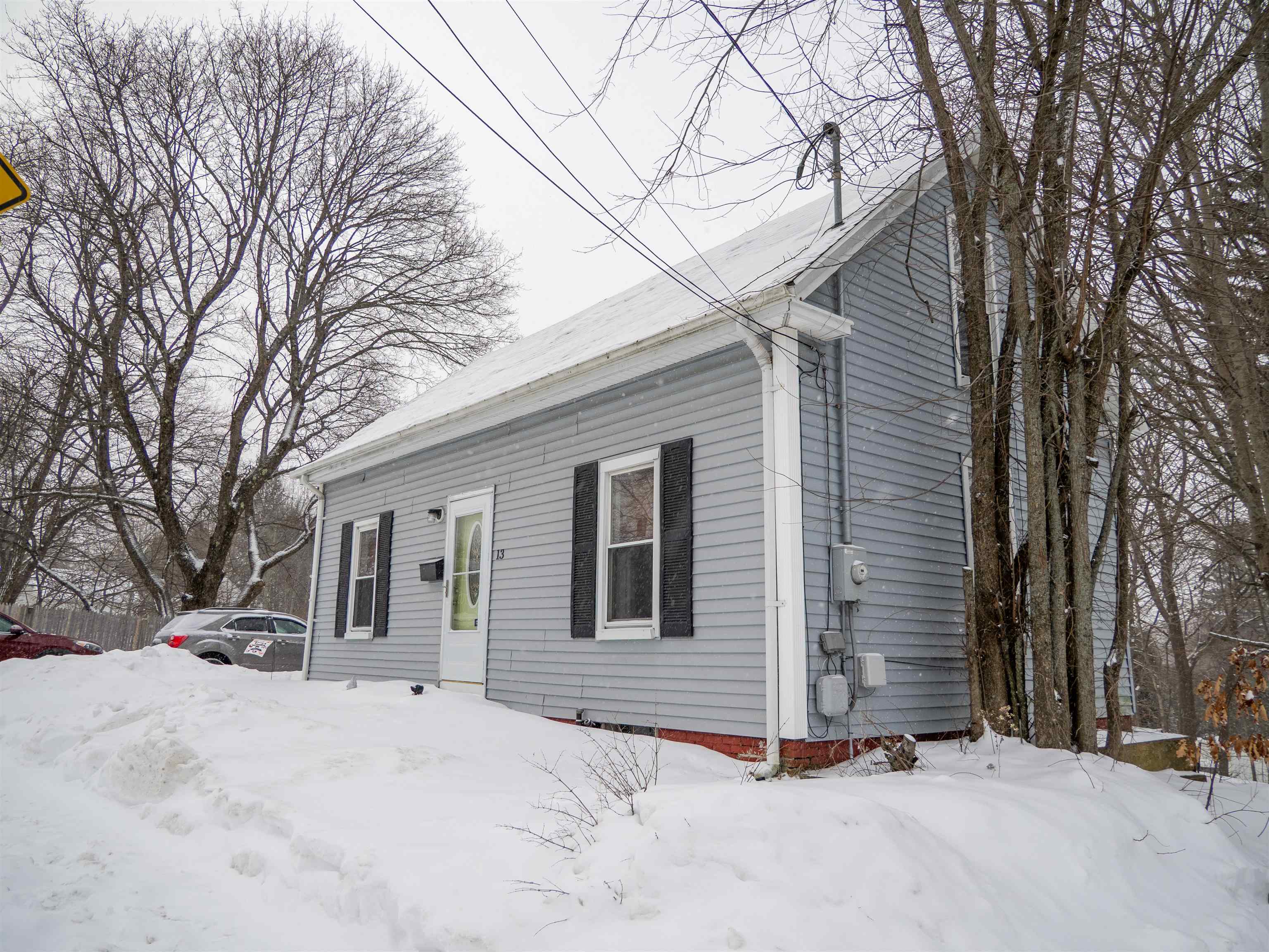 13 Stark Avenue Dover, NH 03820 - Photo 4 of 28