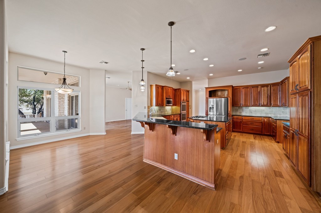 2029 Crown Ridge Drive Kerrville, TX 78028 - Photo 15 of 40