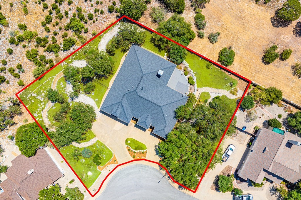 2029 Crown Ridge Drive Kerrville, TX 78028 - Photo 2 of 40