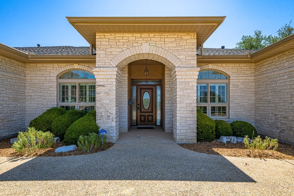 2029 Crown Ridge Drive Kerrville, TX 78028 - Photo 34 of 40