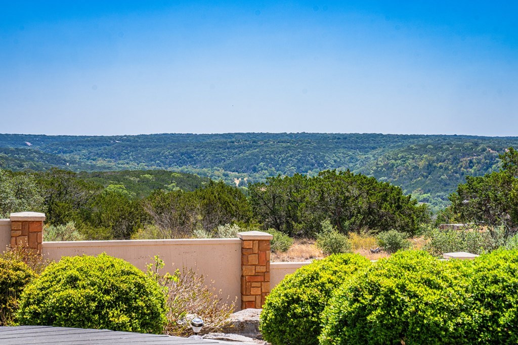 2029 Crown Ridge Drive Kerrville, TX 78028 - Photo 39 of 40