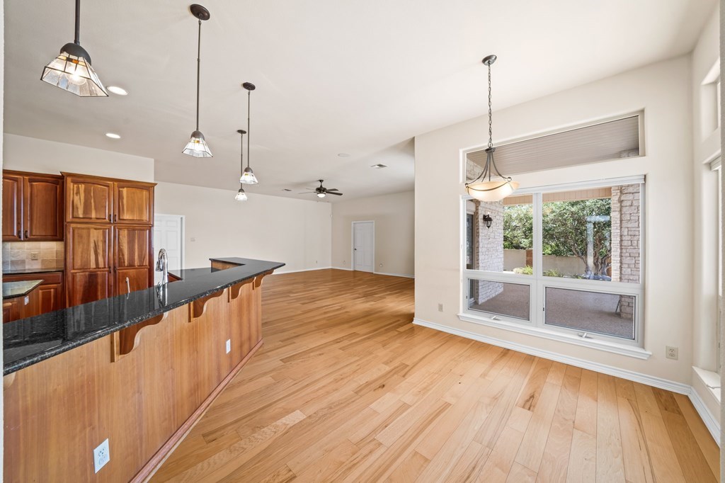 2029 Crown Ridge Drive Kerrville, TX 78028 - Photo 10 of 40