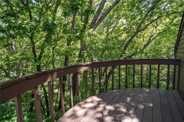 $690,000 | Raintree Place, Lawrence, KS 66044