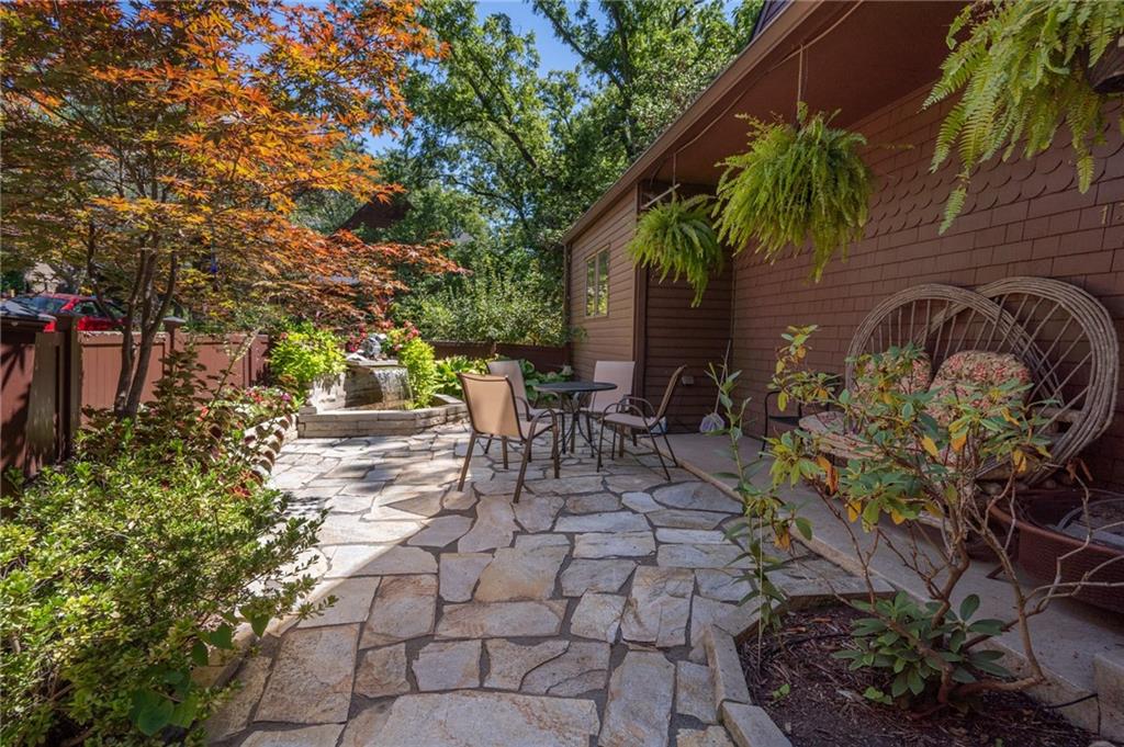 Raintree Place Lawrence, KS 66044 - Photo 4 of 69