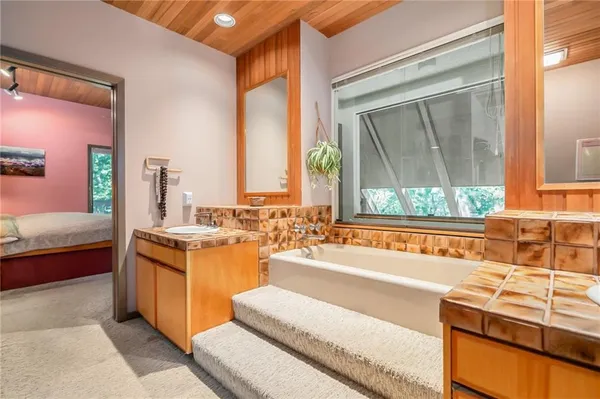$690,000 | Raintree Place, Lawrence, KS 66044