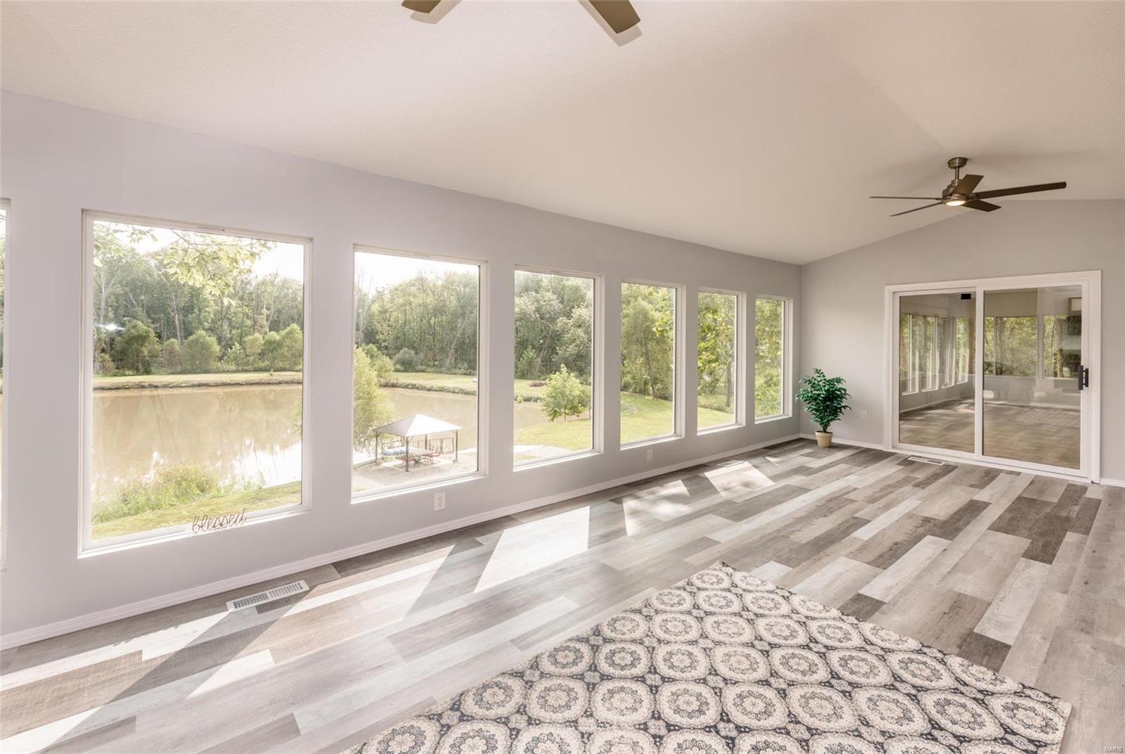 8700 Goshen Road Edwardsville, IL 62025 - Photo 4 of 58