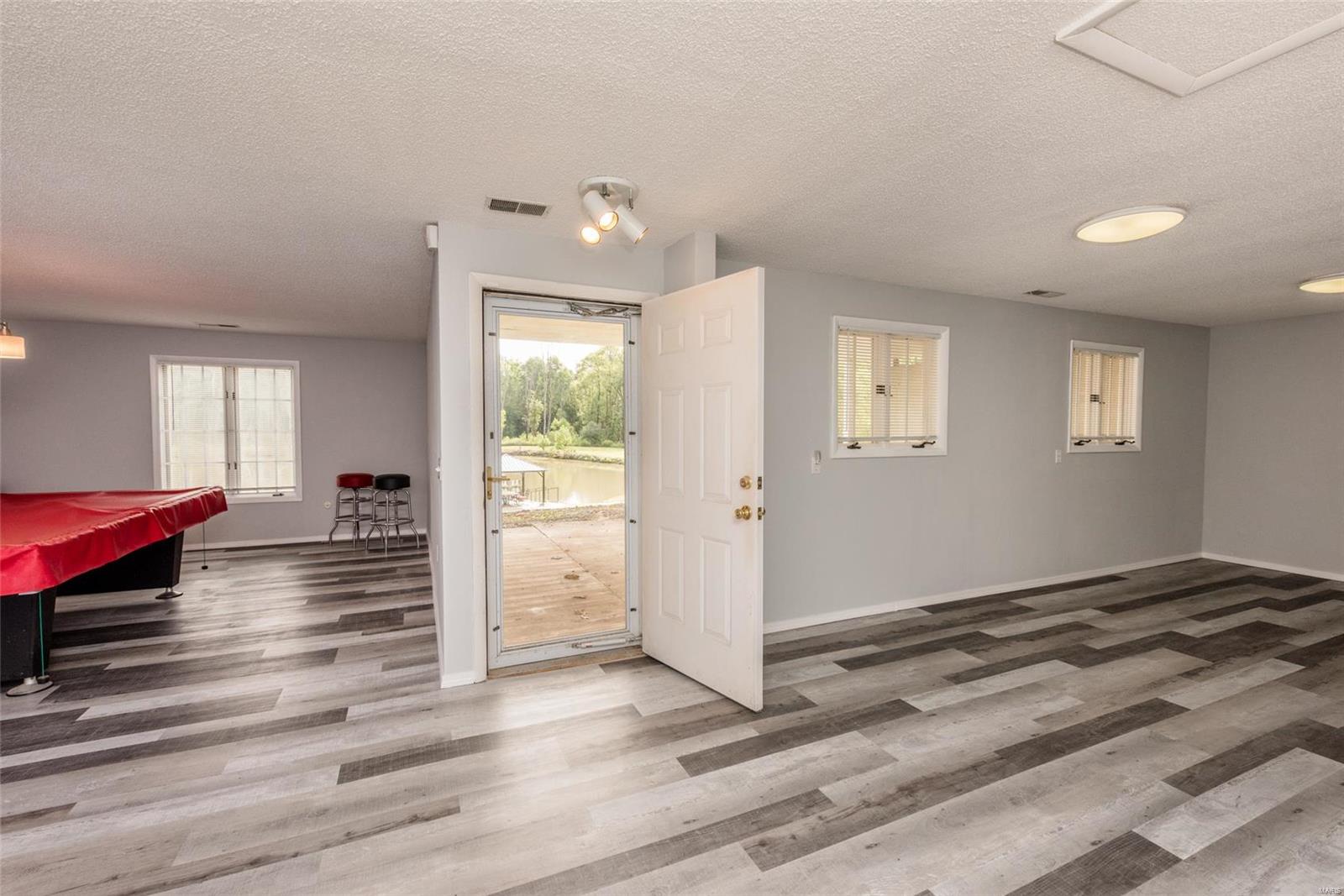 8700 Goshen Road Edwardsville, IL 62025 - Photo 33 of 58