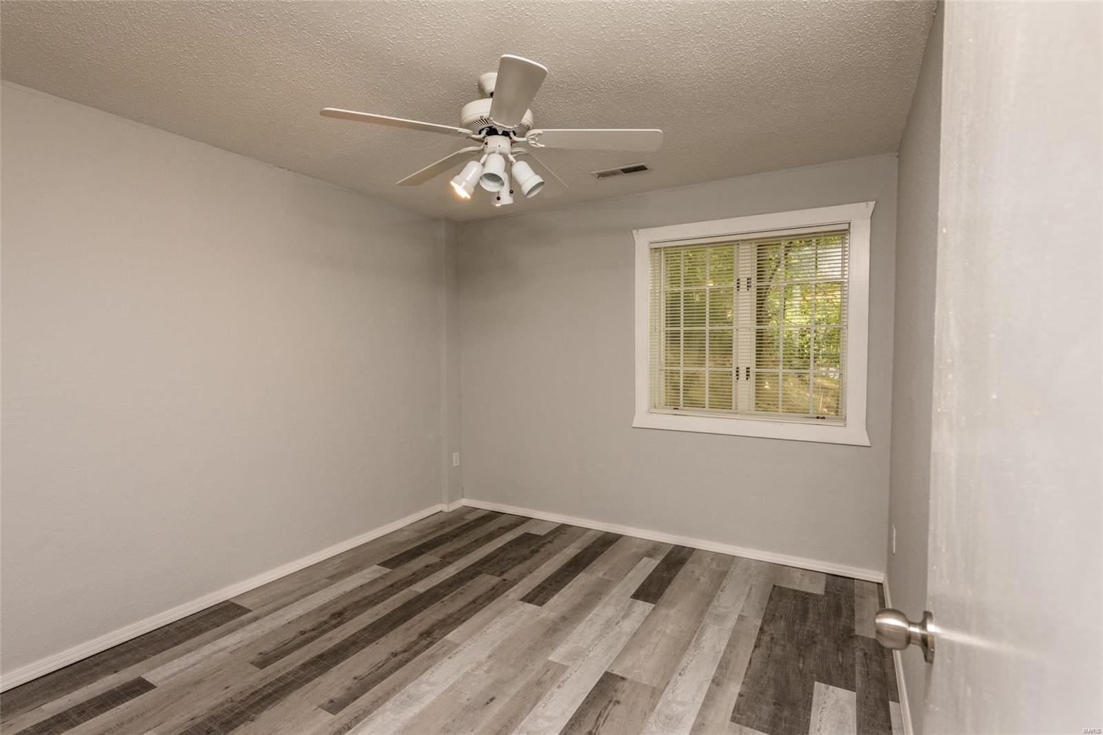 8700 Goshen Road Edwardsville, IL 62025 - Photo 42 of 58