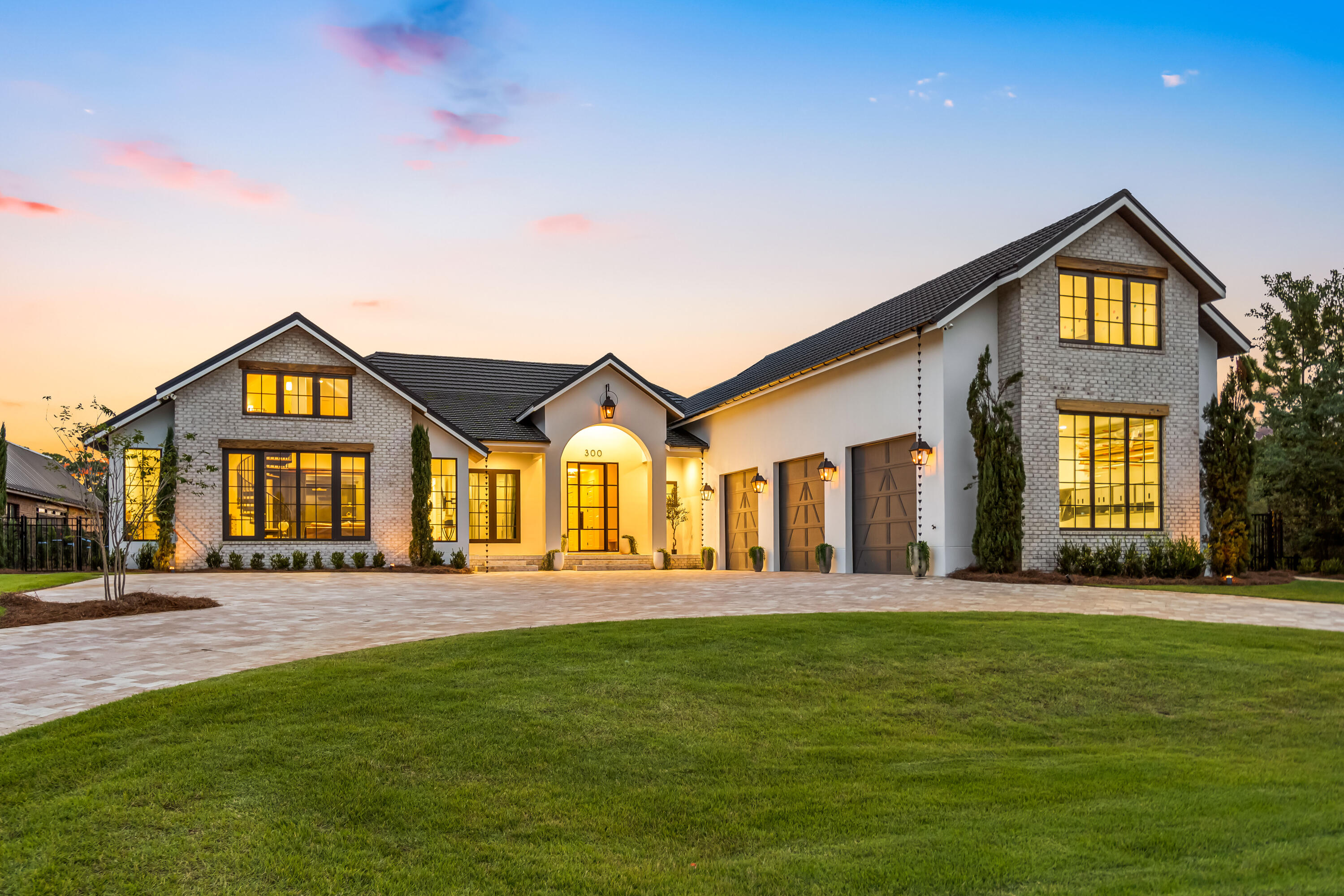 300 East Shipwreck Rd  