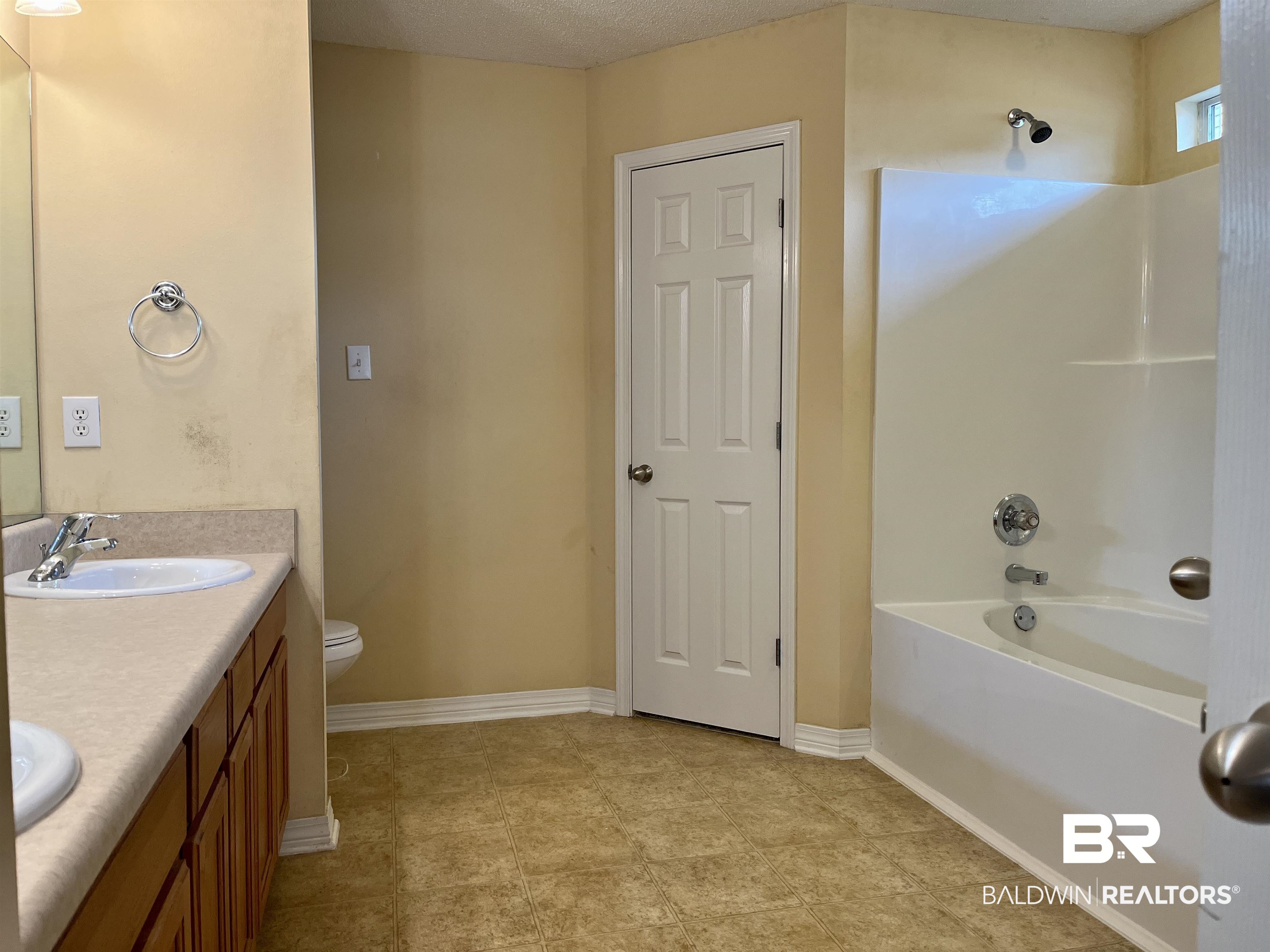8918 Fall Court Mobile, AL 36695 - Photo 16 of 44