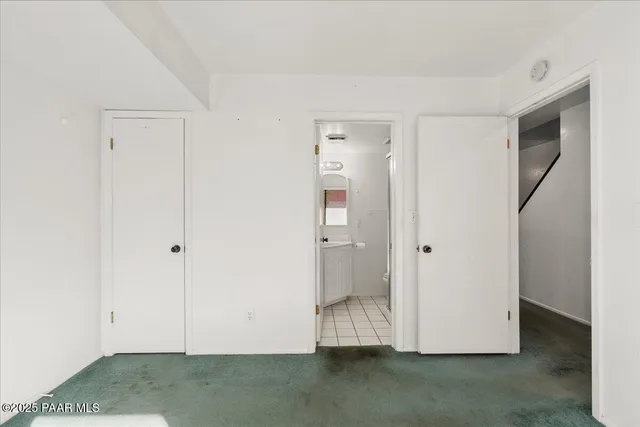 a view of empty room