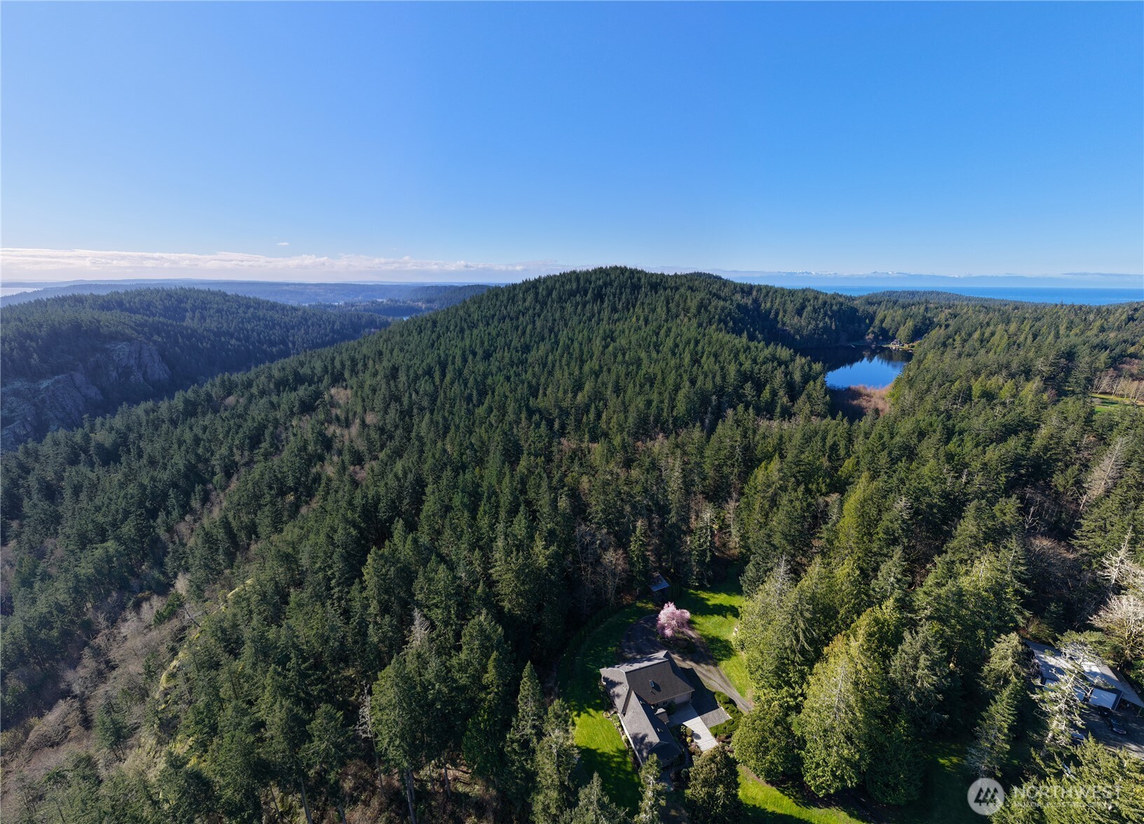 13998 Donnell Road Anacortes, WA 98221 - Photo 4 of 38