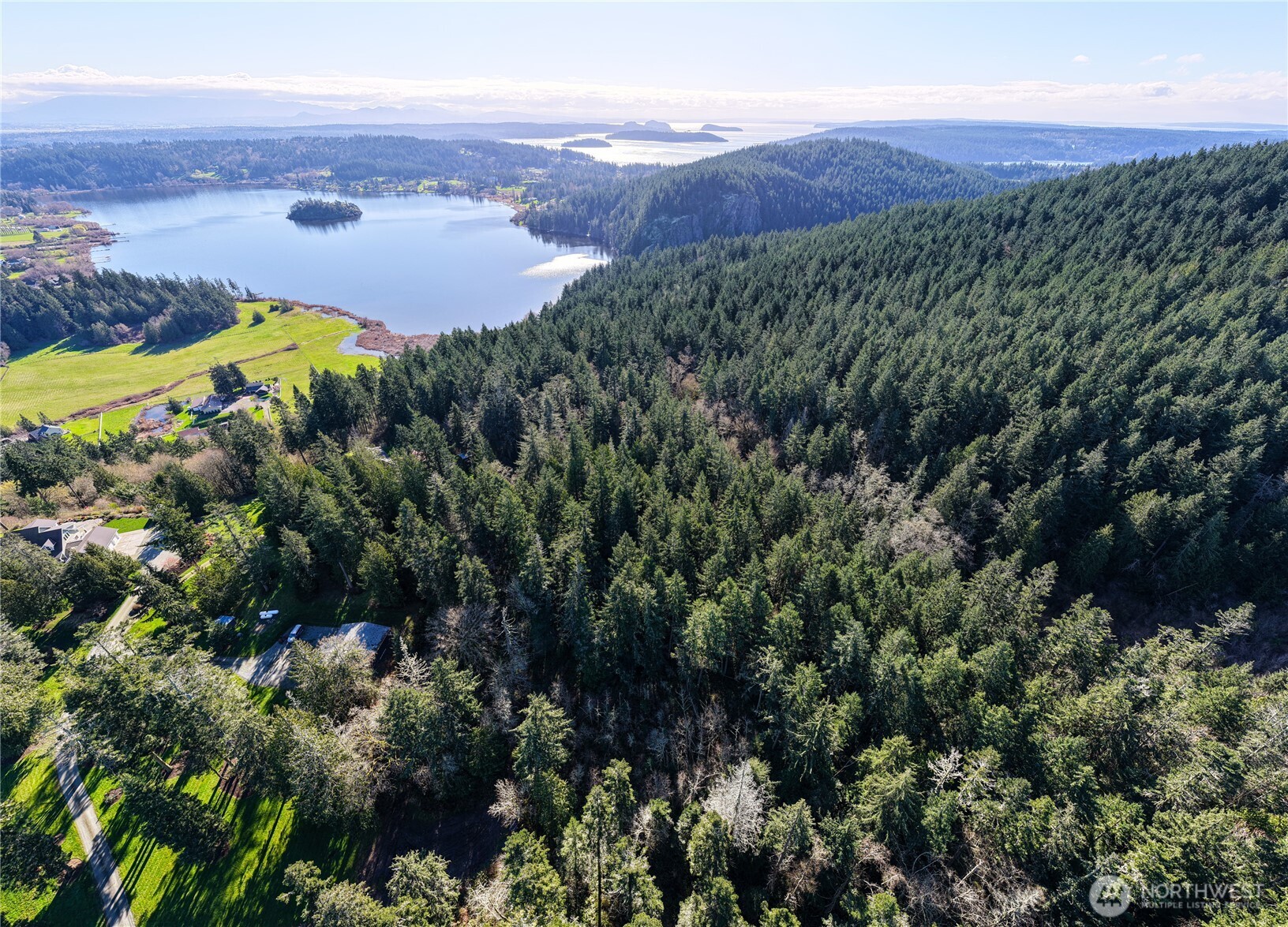 13998 Donnell Road Anacortes, WA 98221 - Photo 6 of 38