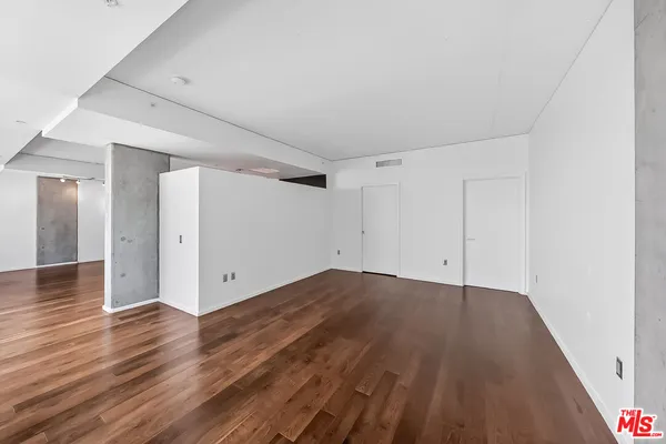 $789,000 | 1155 South Grand Avenue, Unit 1707, Los Angeles, CA 90015