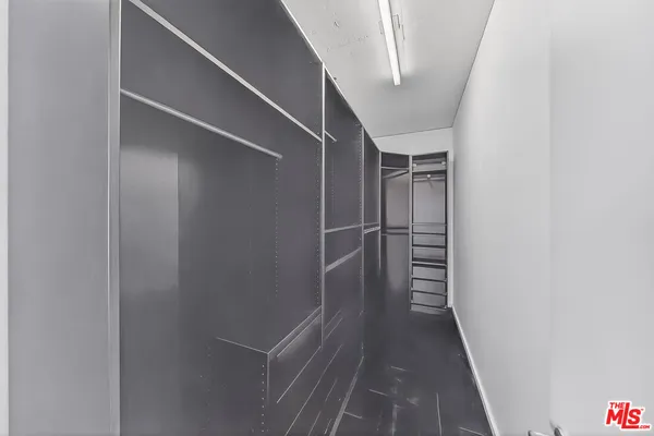 $789,000 | 1155 South Grand Avenue, Unit 1707, Los Angeles, CA 90015
