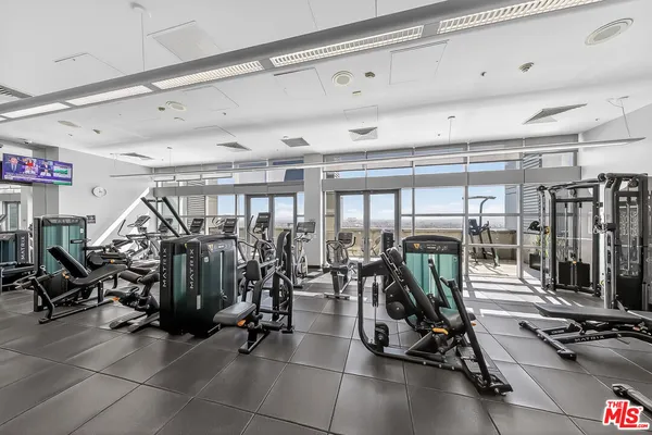 $789,000 | 1155 South Grand Avenue, Unit 1707, Los Angeles, CA 90015