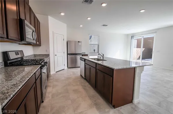 $2,700 | 8177 Calpena Avenue, Las Vegas, NV 89113