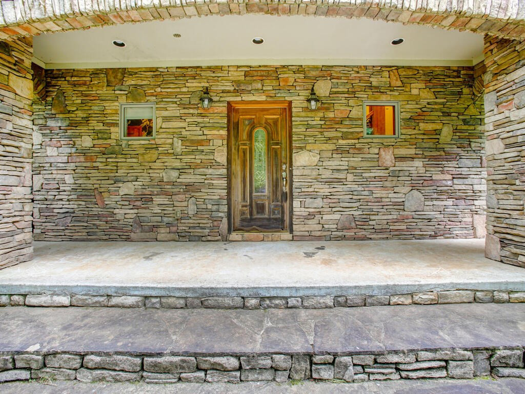 811 Hooper Road Cleveland, GA 30528 - Photo 3 of 39 Gallery Image 3