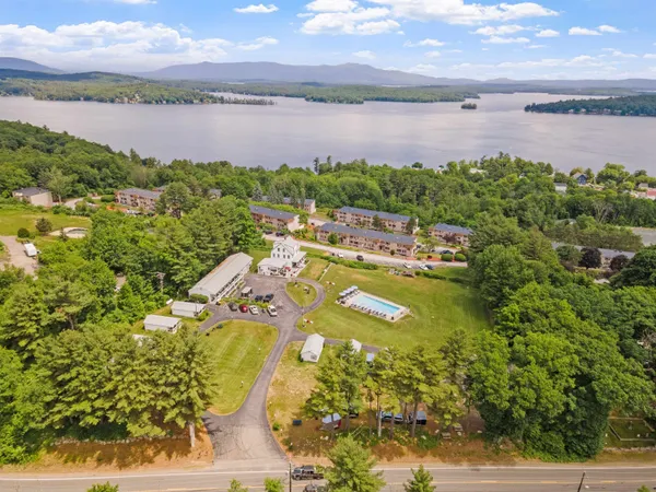 $3,950,000 | 291 Endicott Street North, Laconia, NH 03246