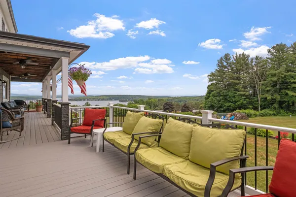 $3,950,000 | 291 Endicott Street North, Laconia, NH 03246
