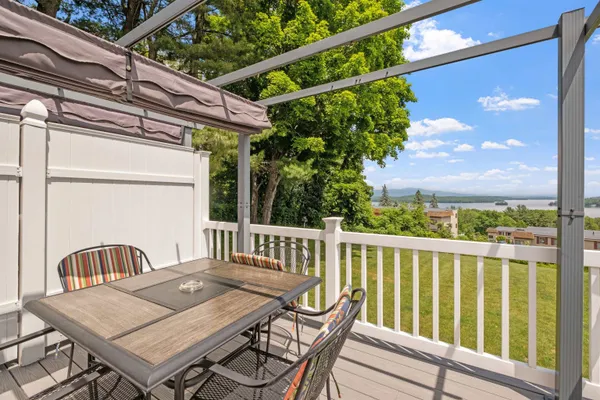 $3,950,000 | 291 Endicott Street North, Laconia, NH 03246