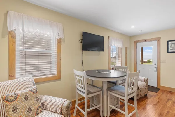 $3,950,000 | 291 Endicott Street North, Laconia, NH 03246