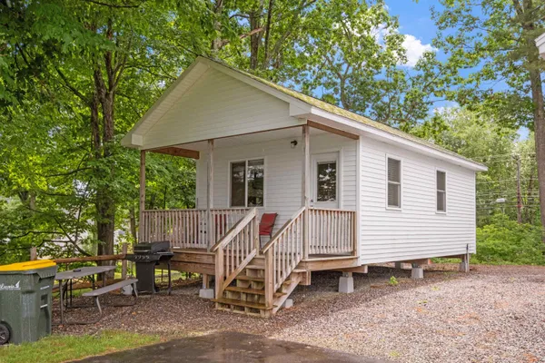 $3,950,000 | 291 Endicott Street North, Laconia, NH 03246