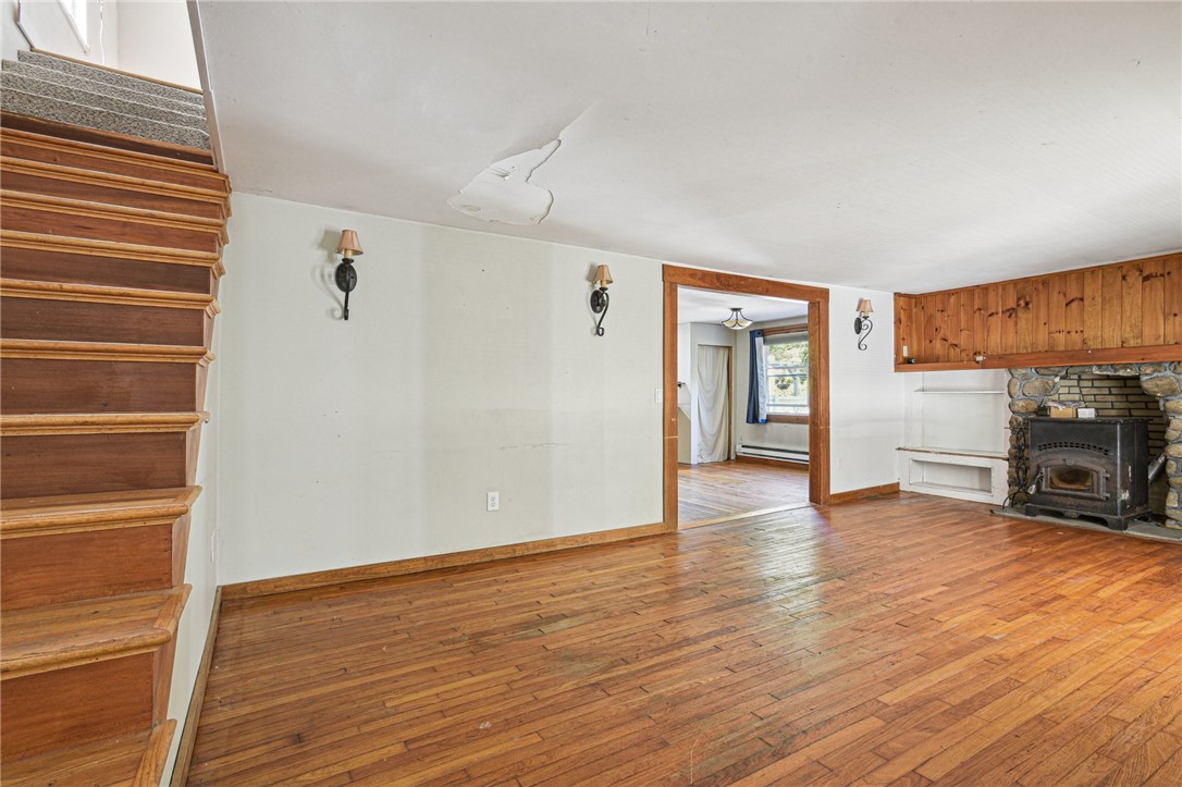 89 Maxson Hill Road Hopkinton, RI 02804 - Photo 6 of 28