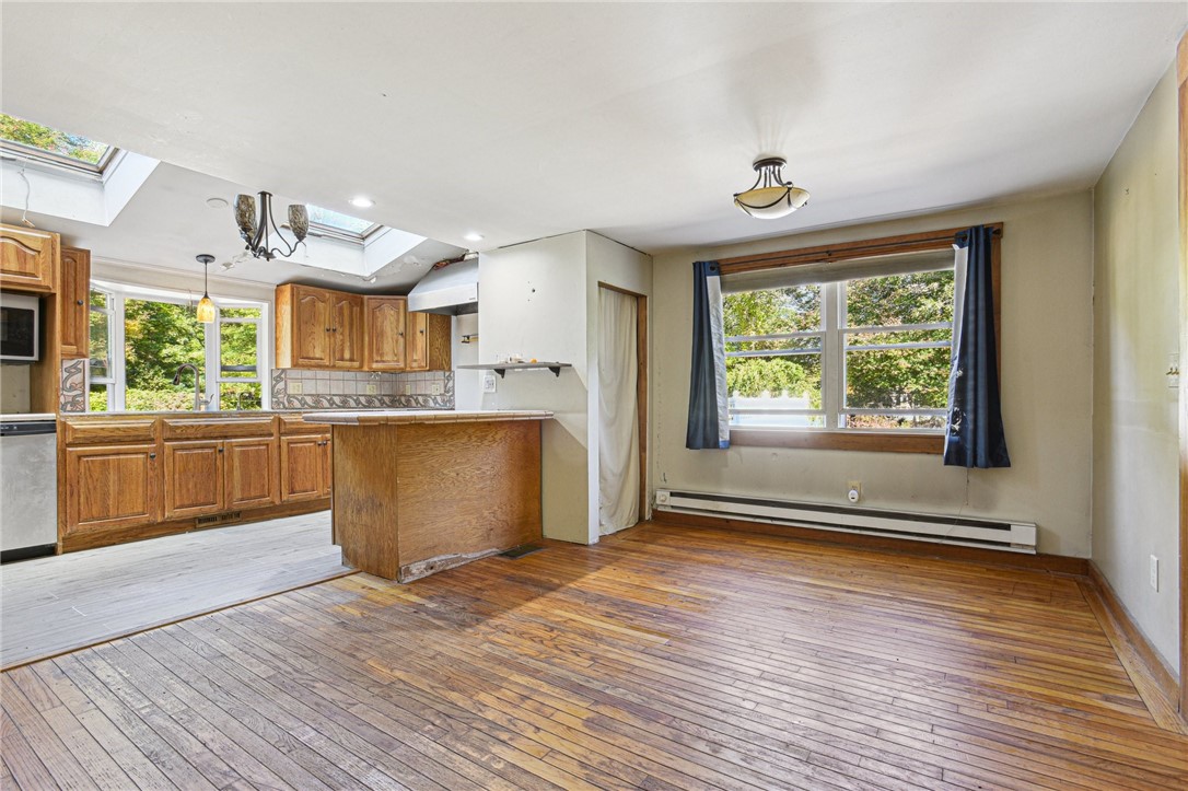 89 Maxson Hill Road Hopkinton, RI 02804 - Photo 9 of 28