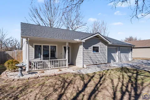 $295,000 | 2613 Mayfair Drive, Lawrence, KS 66046