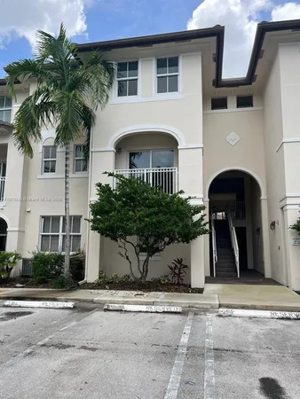 $410,000 | 11401 Northwest 89th Street, Unit 220, Doral, FL 33178