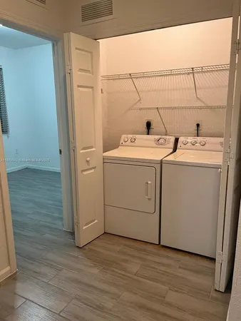 $400,000 | 11401 Northwest 89th Street, Unit 220, Doral, FL 33178