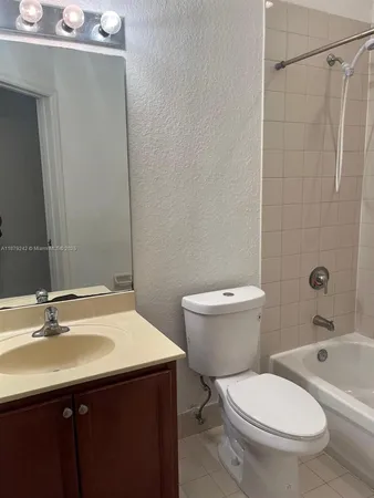 $400,000 | 11401 Northwest 89th Street, Unit 220, Doral, FL 33178