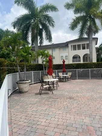 $400,000 | 11401 Northwest 89th Street, Unit 220, Doral, FL 33178