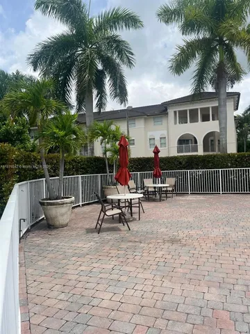 $410,000 | 11401 Northwest 89th Street, Unit 220, Doral, FL 33178