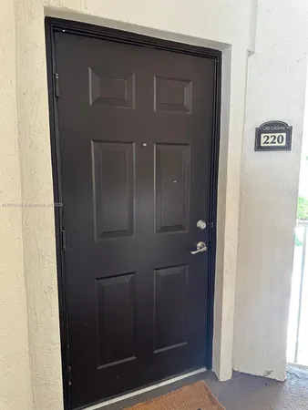 $400,000 | 11401 Northwest 89th Street, Unit 220, Doral, FL 33178