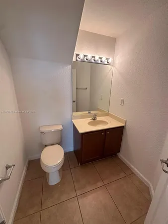 $400,000 | 11401 Northwest 89th Street, Unit 220, Doral, FL 33178
